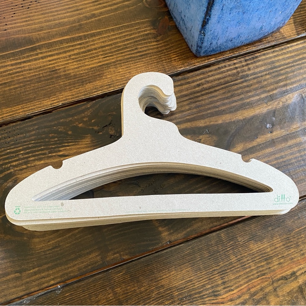 LOT 1 Ditto Hangers NexGen fiber paper sturdy eco friendly hangers pack of 20 - Picture 3 of 16